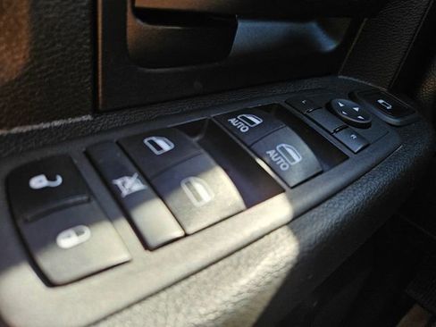 Used 2024 RAM 5500 Tradesman w/ Chrome Appearance Group image 30