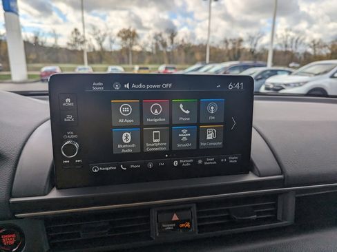 Certified 2025 Honda Pilot Black Edition image 16