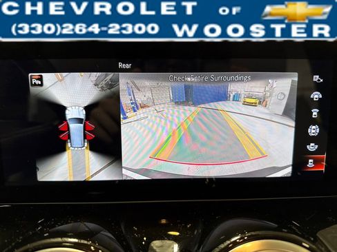 Used 2022 Mercedes-Benz EQB 300 4MATIC image 23