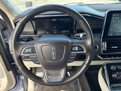 Used 2021 Lincoln Navigator L Black Label w/ Cargo Convenience Package image 15