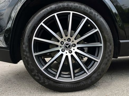 Used 2023 Mercedes-Benz GLS 450 4MATIC w/ AMG Line Exterior image 45