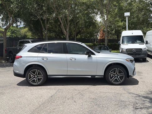 Certified 2025 Mercedes-Benz GLC 300 4MATIC image 2