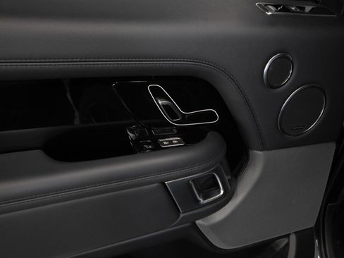 Used 2021 Land Rover Range Rover P525 Westminster Edition image 42