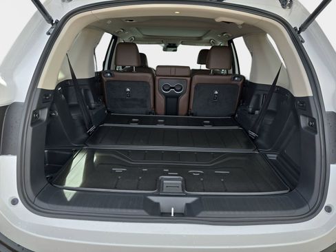 New 2026 Honda Pilot Touring image 13