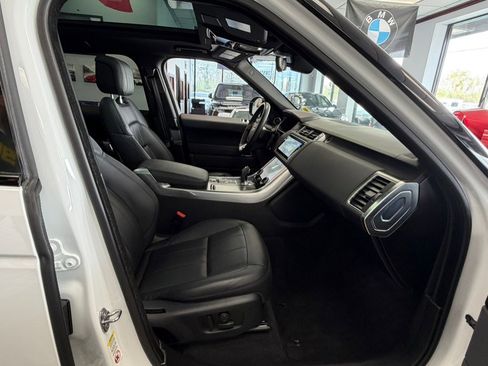 Used 2019 Land Rover Range Rover Sport SE AWD/4WD image 31