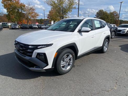 New 2026 Hyundai Tucson SE image 3