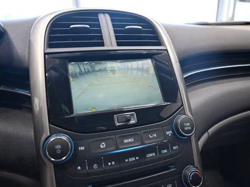 Used 2015 Chevrolet Malibu LT w/ Power Convenience Package FWD image 16