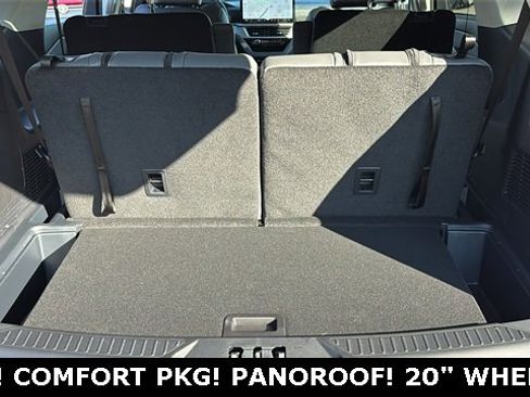 New 2025 Ford Explorer Active w/ Active Comfort Package image 30