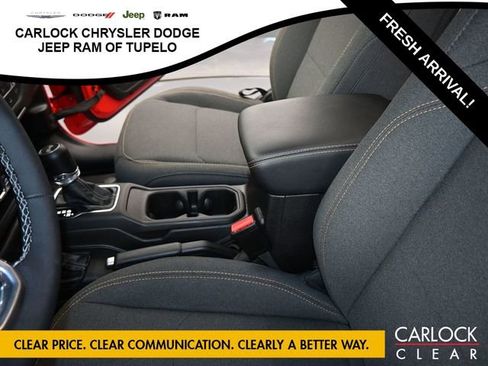 Used 2025 Jeep Wrangler Sahara w/ Safety Group image 19