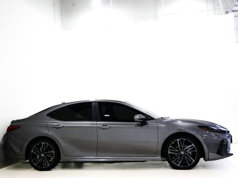 Used 2026 Toyota Camry XSE AWD/4WD image 5