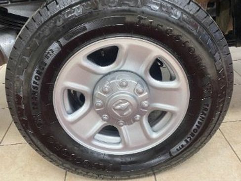 Used 2020 RAM 3500 Tradesman image 34