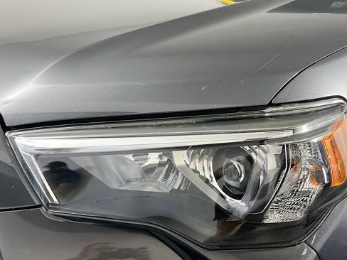 Used 2021 Toyota 4Runner SR5 image 11