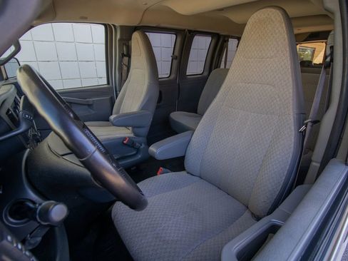 Used 2020 Chevrolet Express 3500 LS image 13