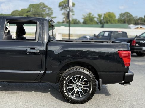Used 2021 Nissan Titan SV w/ Accessory Utility Package RWD image 6
