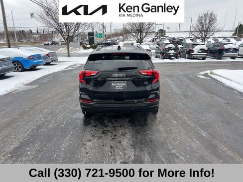 Used 2020 GMC Terrain SLE w/ Driver Convenience Package image 12