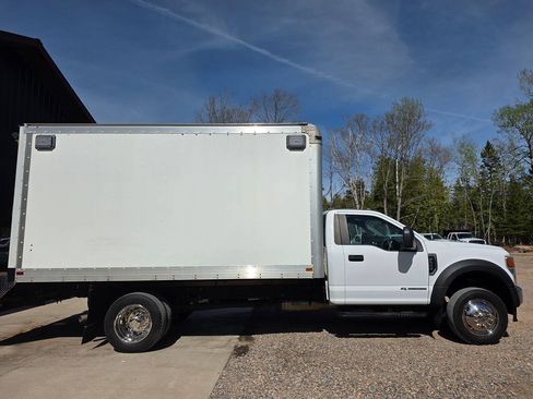 Used 2021 Ford F550 4x4 Regular Cab Super Duty image 8