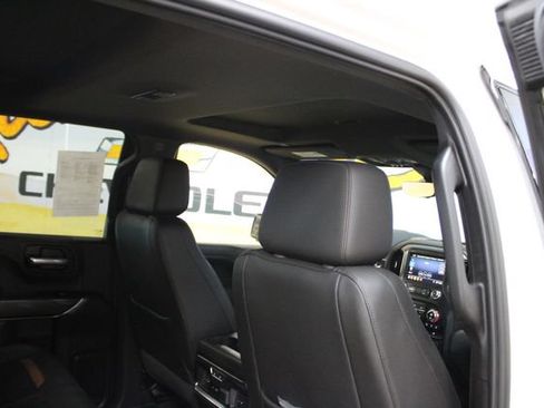 Used 2019 GMC Sierra 1500 AT4 w/ Technology Package AWD/4WD image 10