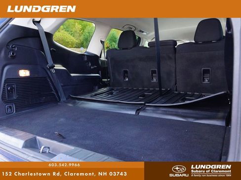 Used 2021 Subaru Ascent Premium w/ Convenience Package image 16
