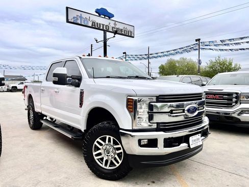 Used 2019 Ford F250 Lariat w/ Lariat Value Package image 1