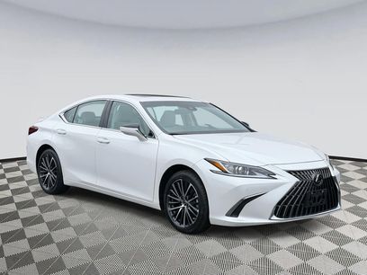 Used 2024 Lexus ES 300h w/ Premium Package