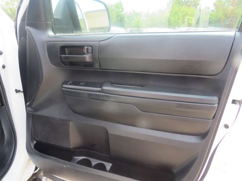 Used 2020 Toyota Tundra SR image 16