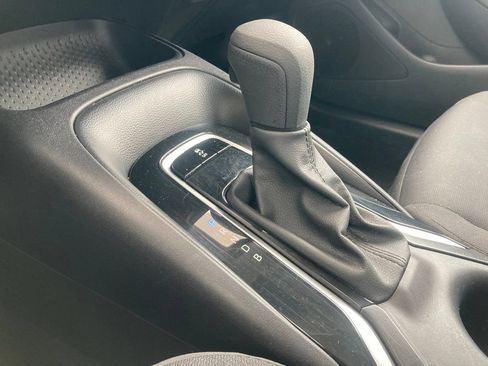 Used 2025 Toyota Corolla LE FWD image 24