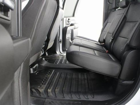 Used 2025 GMC Sierra 2500 Pro w/ Convenience Package image 16