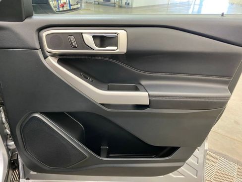 Used 2023 Ford Explorer XLT w/ Equipment Group 202A image 18