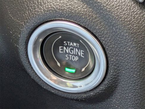 Used 2023 GMC Sierra 2500 Denali w/ Denali Black Diamond Edition image 34