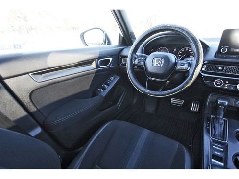 Used 2023 Honda Civic Sport image 11