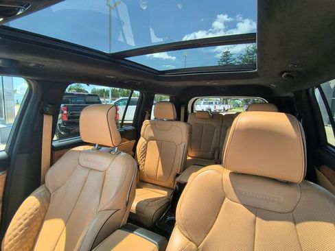 Used 2023 Jeep Grand Cherokee L Summit AWD/4WD image 20