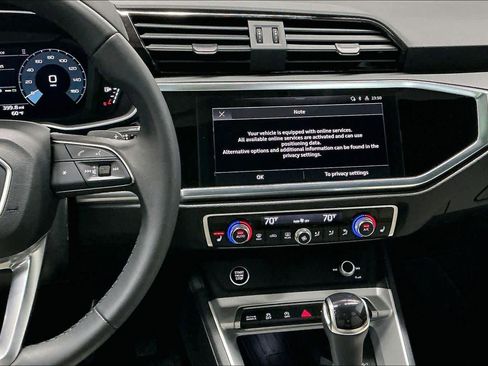 Used 2025 Audi Q3 2.0T Premium w/ Convenience Package image 9