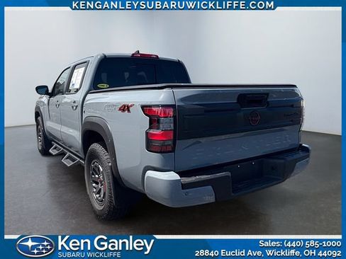 Used 2025 Nissan Frontier PRO-4X AWD/4WD image 3