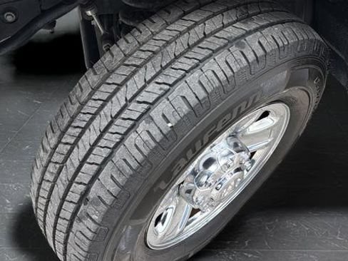 Used 2022 RAM 2500 Big Horn AWD/4WD image 36