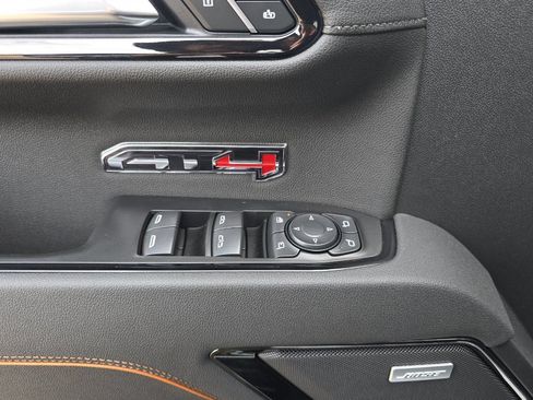 New 2026 GMC Sierra 1500 AT4 w/ AT4 Premium Package AWD/4WD image 8