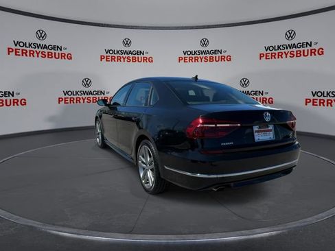 Used 2018 Volkswagen Passat 2.0T R-Line FWD image 6