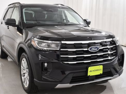 New 2026 Ford Explorer Active w/ Active Comfort Package AWD/4WD image 4