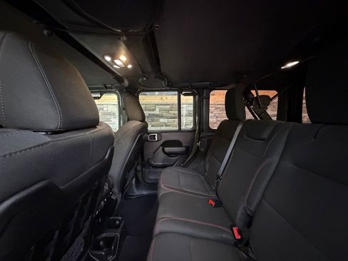 Used 2021 Jeep Wrangler Unlimited Rubicon w/ Dual Top Group image 25