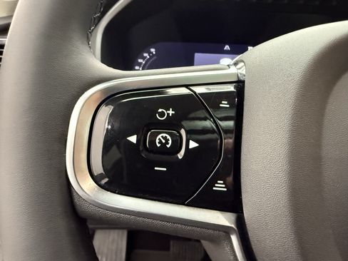 Certified 2024 Volvo XC90 B6 Plus w/ Protection Package Premier AWD/4WD image 16