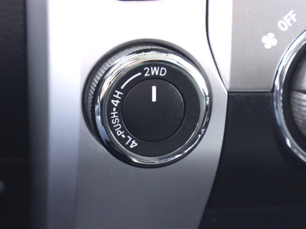 Used 2021 Toyota Tundra SR5 w/ SR5 Leather Package AWD/4WD image 23
