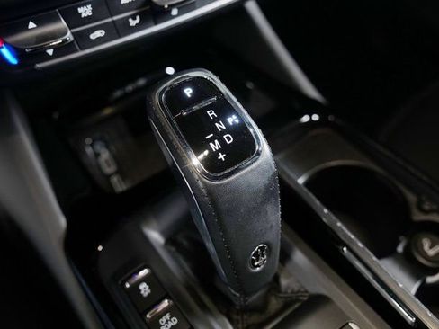 Used 2022 Maserati Levante Modena image 21