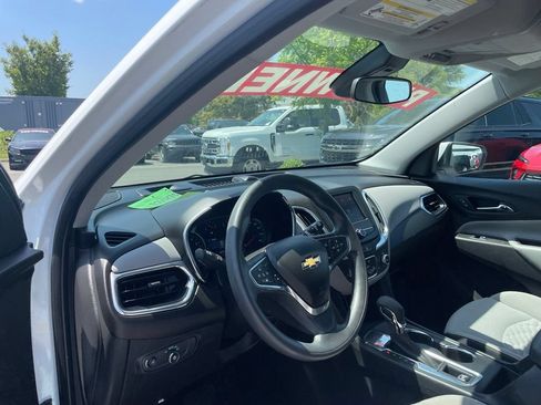 Used 2021 Chevrolet Equinox LT FWD image 9