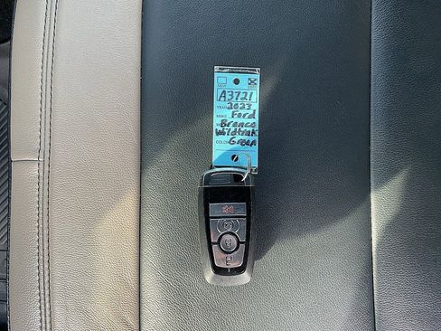 Used 2023 Ford Bronco Wildtrak image 59