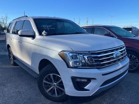 Used 2019 Ford Expedition XLT image 7