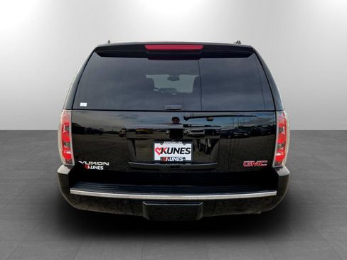 Used 2014 GMC Yukon Denali AWD/4WD image 8
