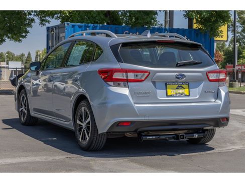 Used 2019 Subaru Impreza 2.0i Premium image 5