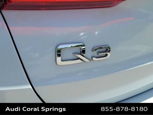Used 2022 Audi Q3 2.0T Premium w/ Convenience Package AWD/4WD image 7