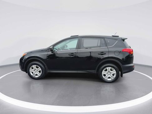 Used 2014 Toyota RAV4 LE AWD/4WD image 5