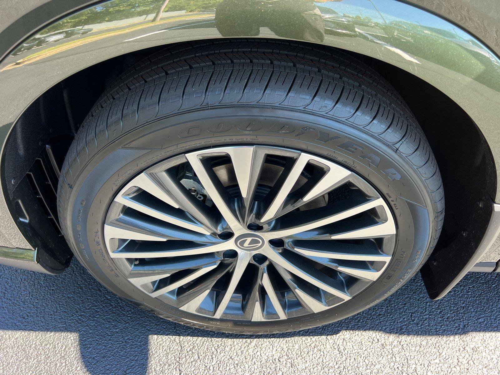 New 2026 Lexus RX 350h AWD/4WD image 11