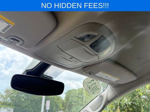 Used 2023 Chrysler Pacifica Touring-L FWD image 24